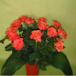 Bouquet de roses avec réserve d'eau