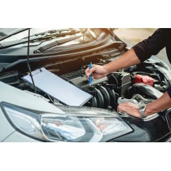 Contrôle technique véhicule essence